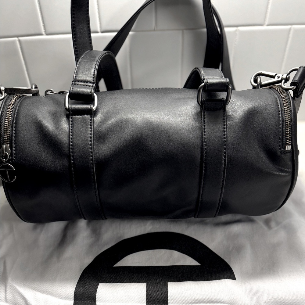 Medium Telfar Duffle- Black